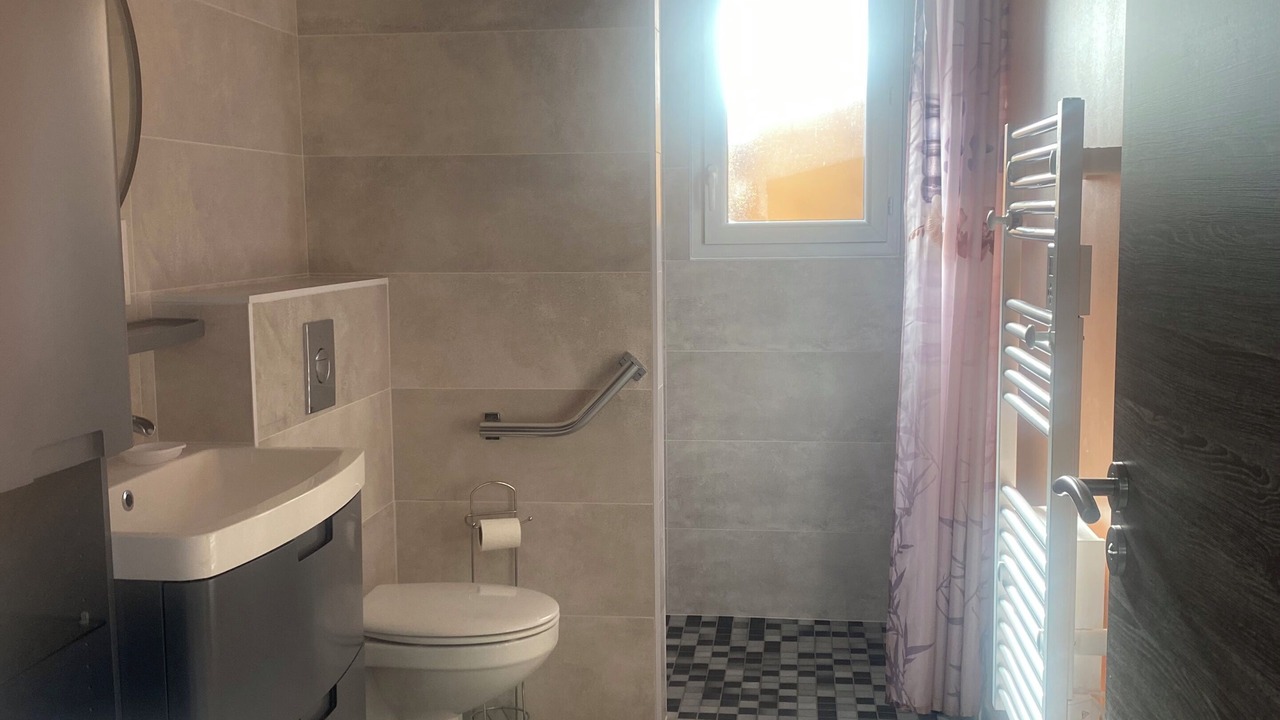 Photo of Bathroom in Saint-Vincent-de-Paul