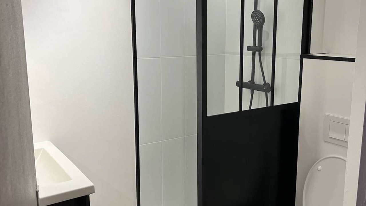 Photo of Bathroom in La Jetee