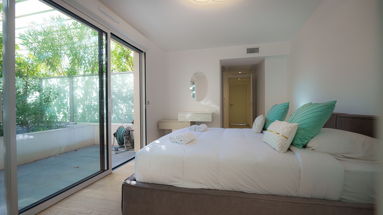 Photo of Bedroom in Beausoleil