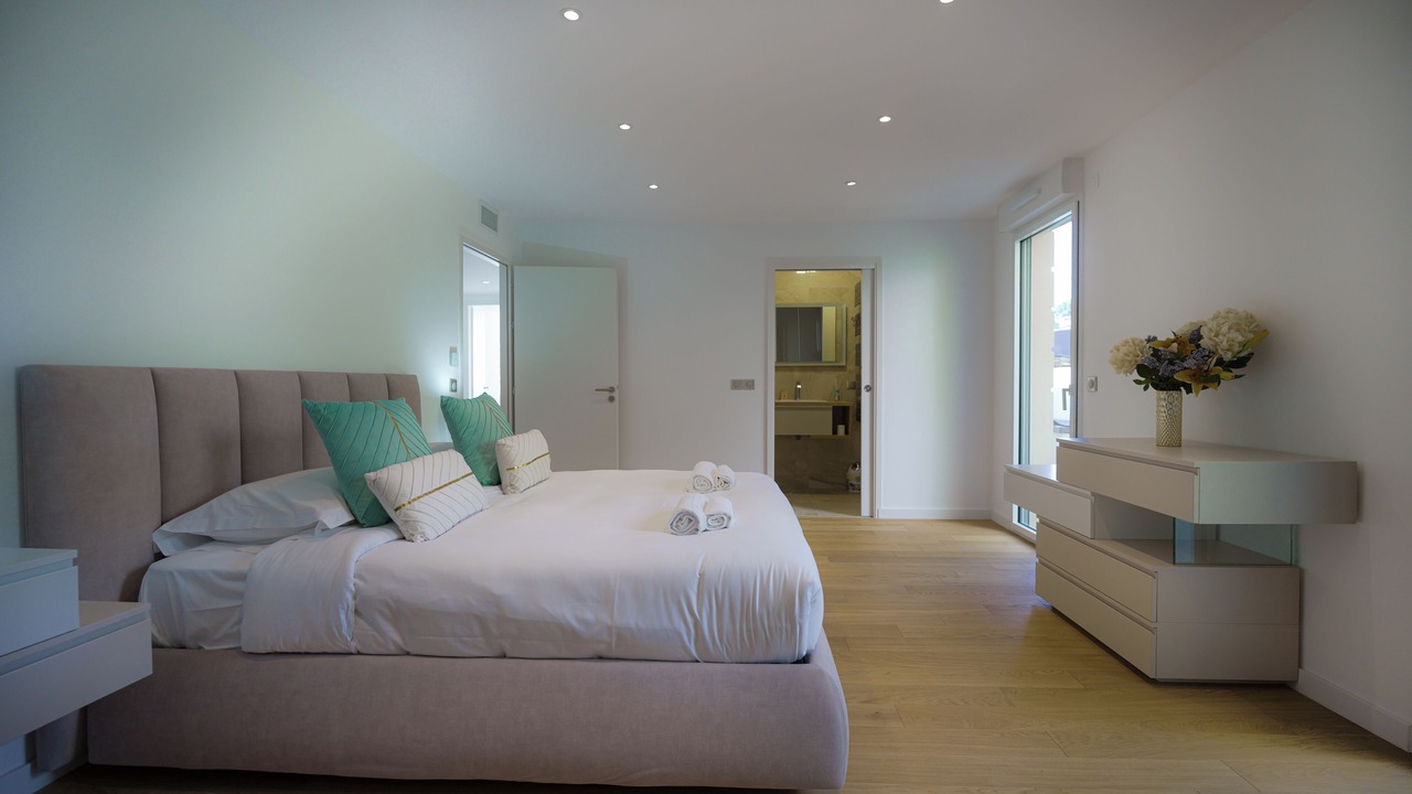 Photo of Bedroom in Beausoleil