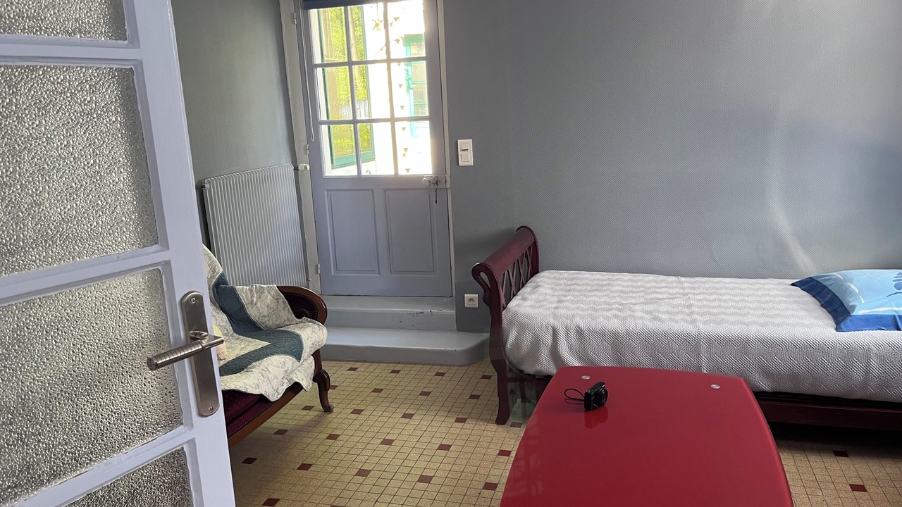 Photo of Bedroom in Halsou