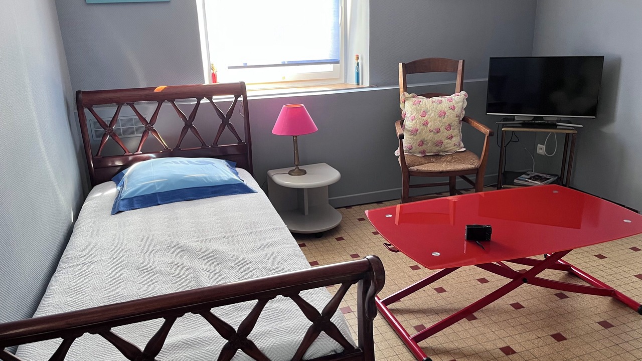 Photo of Bedroom in Halsou