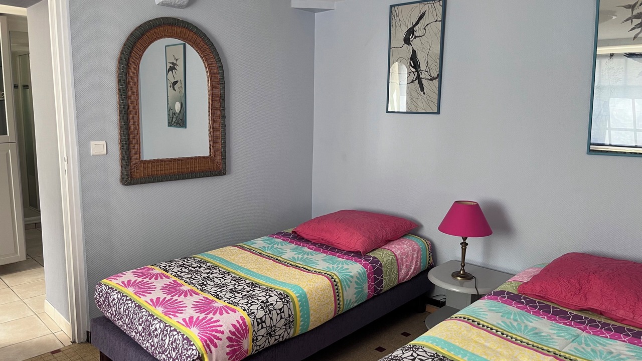 Photo of Bedroom in Halsou