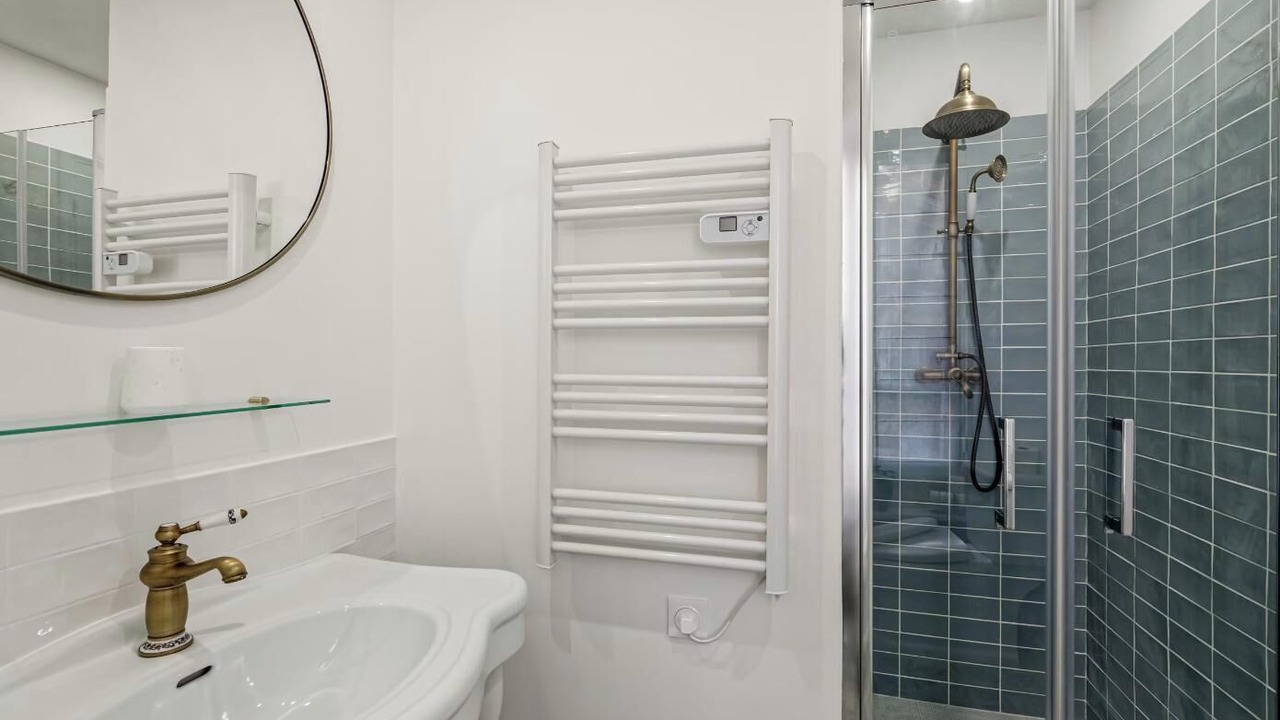 Photo of Bathroom in Val-de-Grace