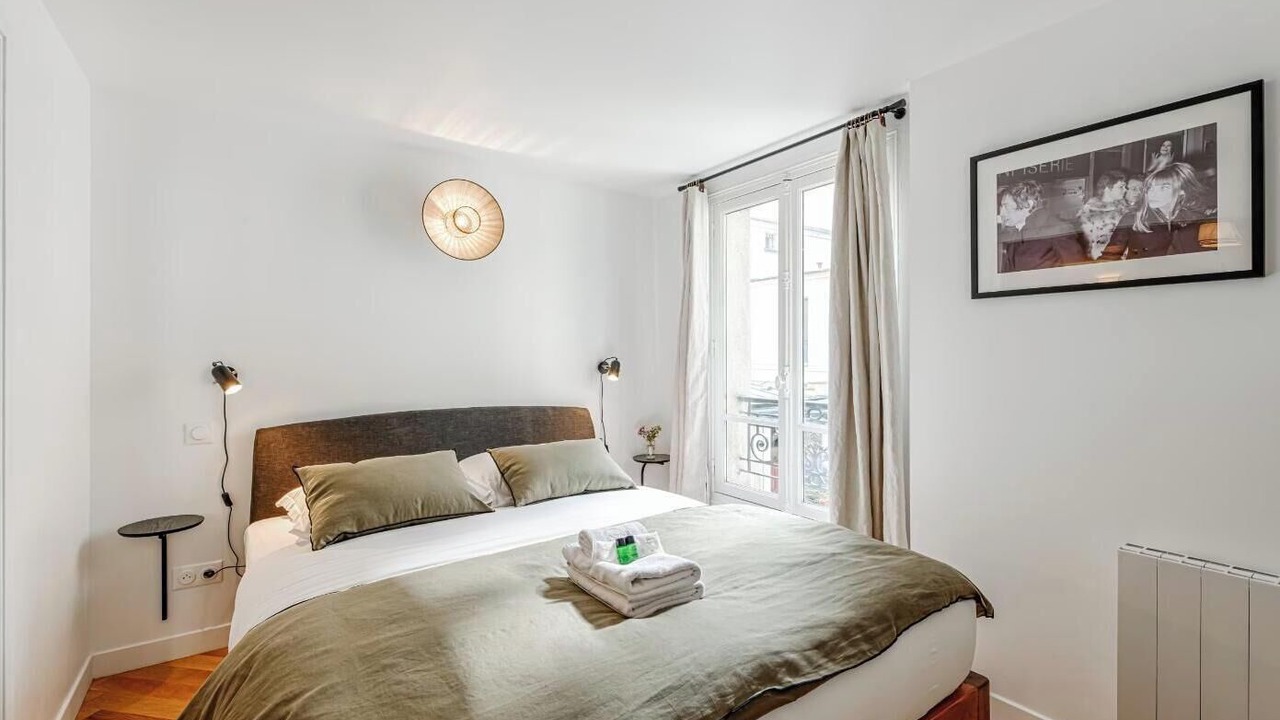 Photo of Bedroom in Val-de-Grace