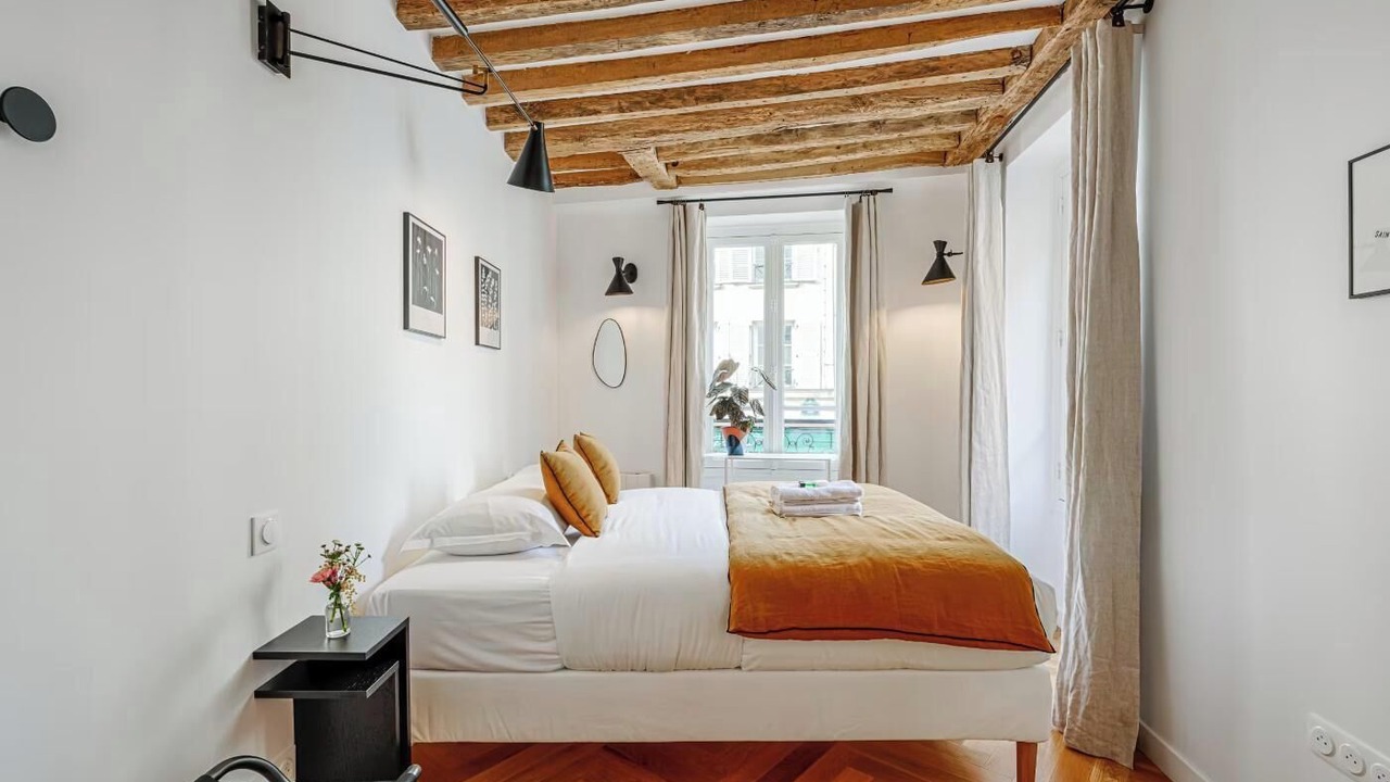 Photo of Bedroom in Val-de-Grace