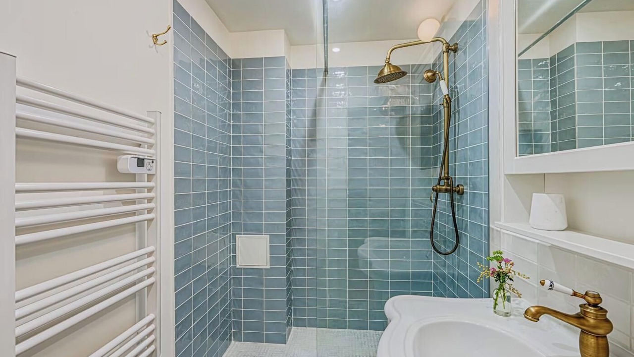 Photo of Bathroom in Val-de-Grace