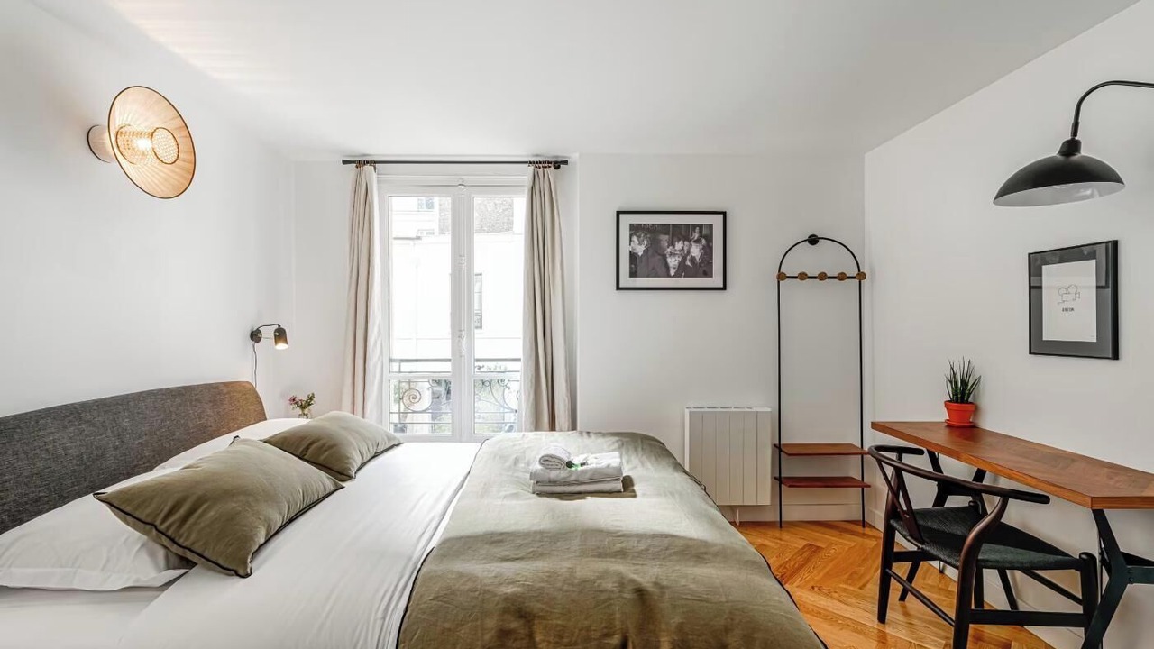 Photo of Bedroom in Val-de-Grace