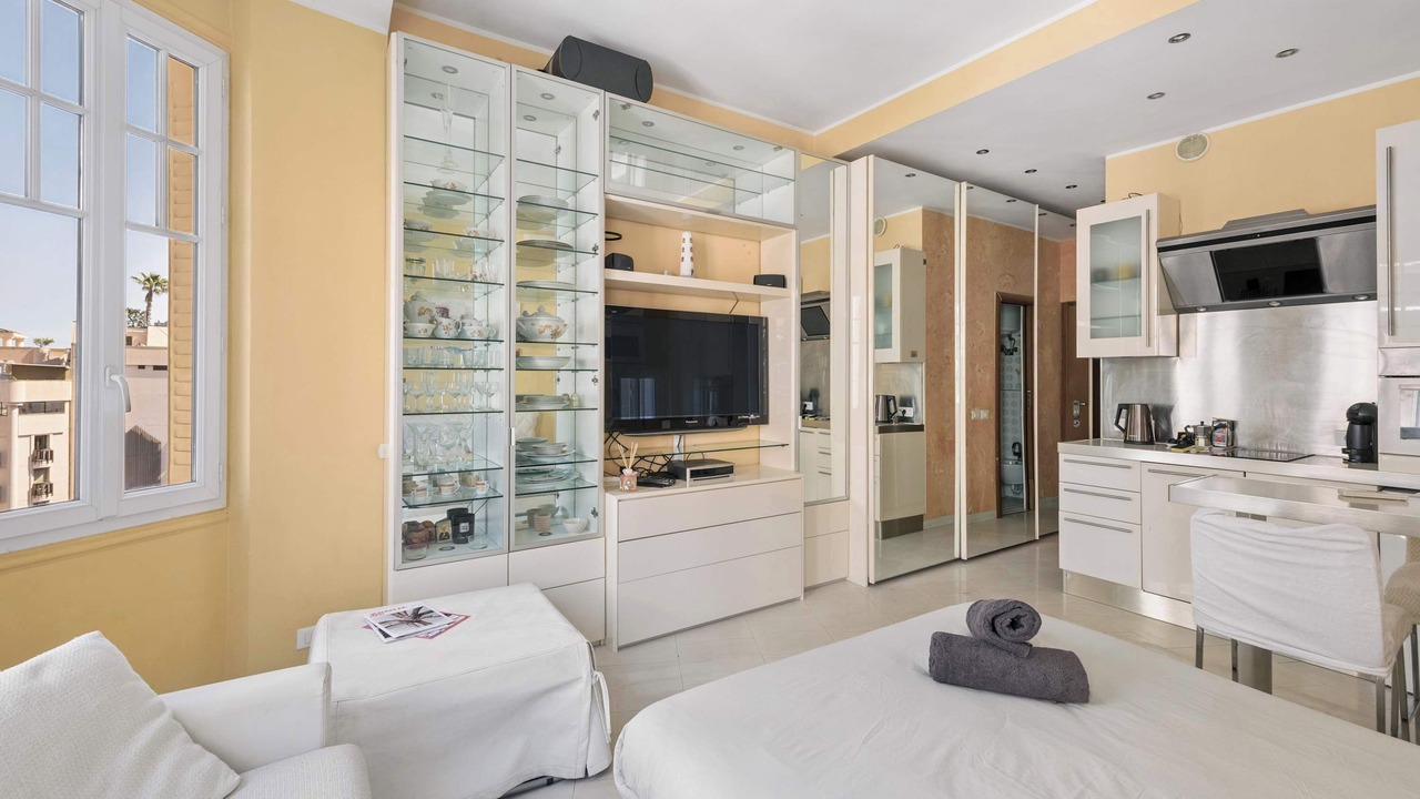 Photo of Bedroom in Beausoleil