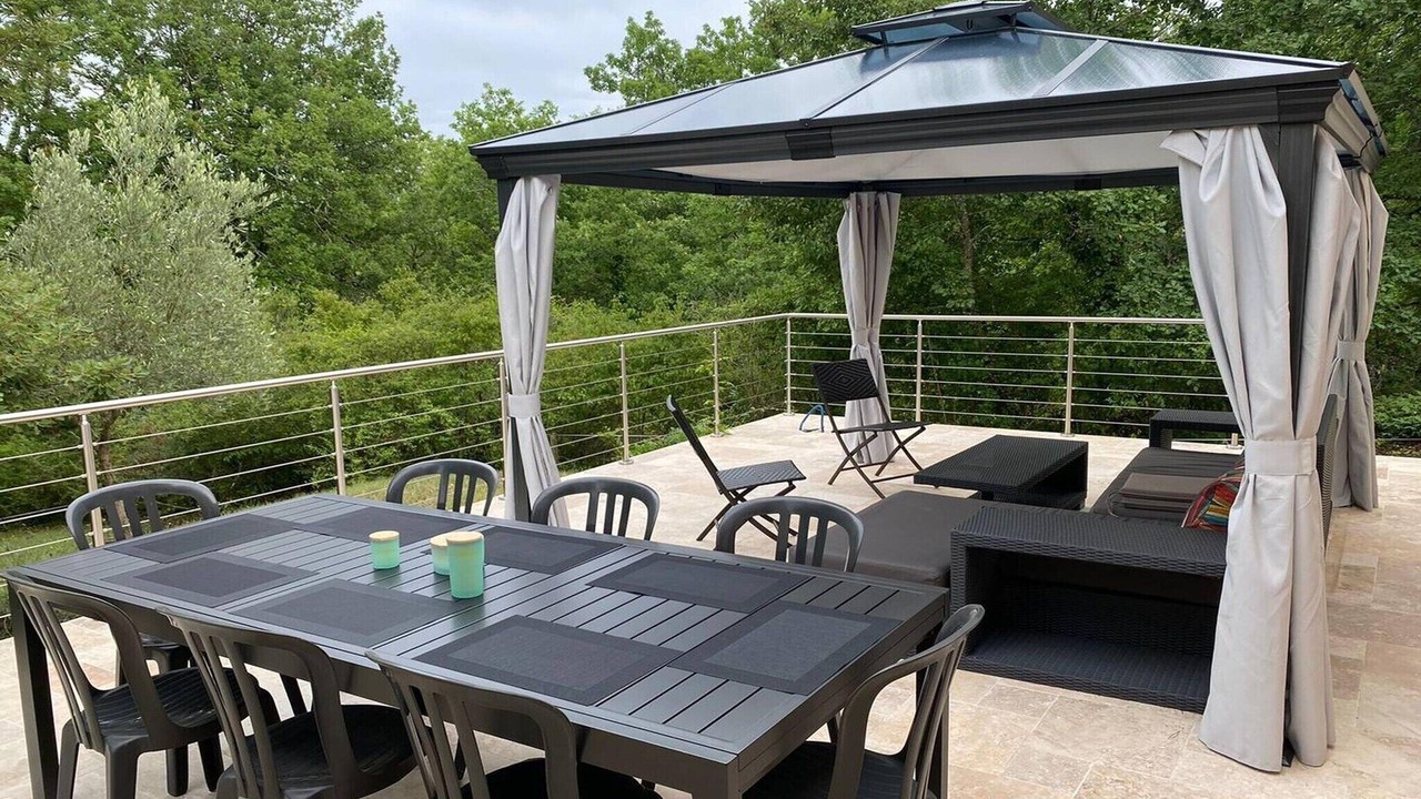 Photo of Patio Balcony in Lachapelle-Auzac