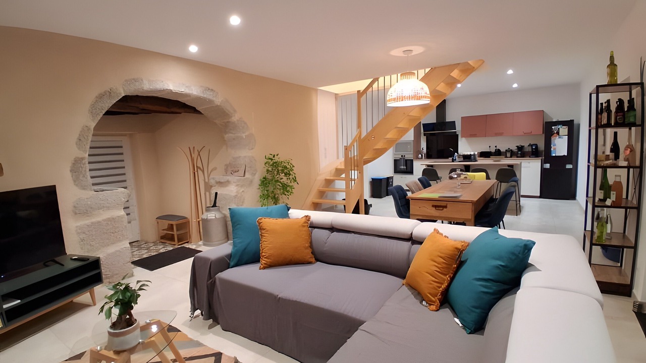 Photo of Livingroom in Saint-Mamet-la-Salvetat