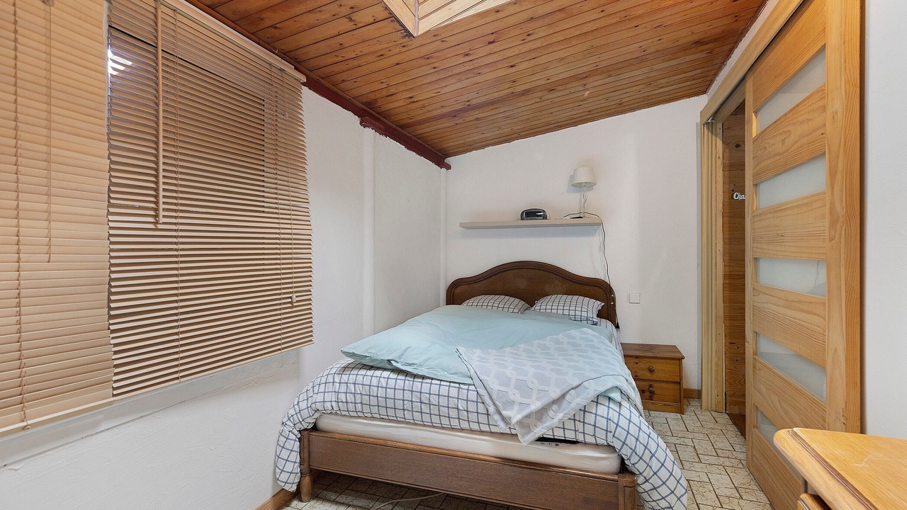 Photo of Bedroom in Lanton