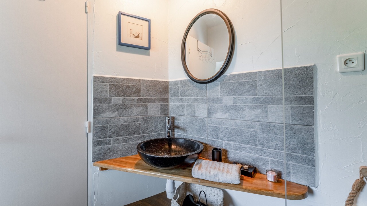 Photo of Bathroom in Rousson