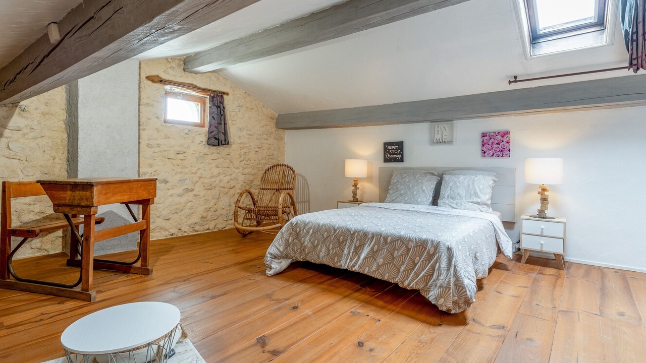 Photo of Bedroom in Rousson