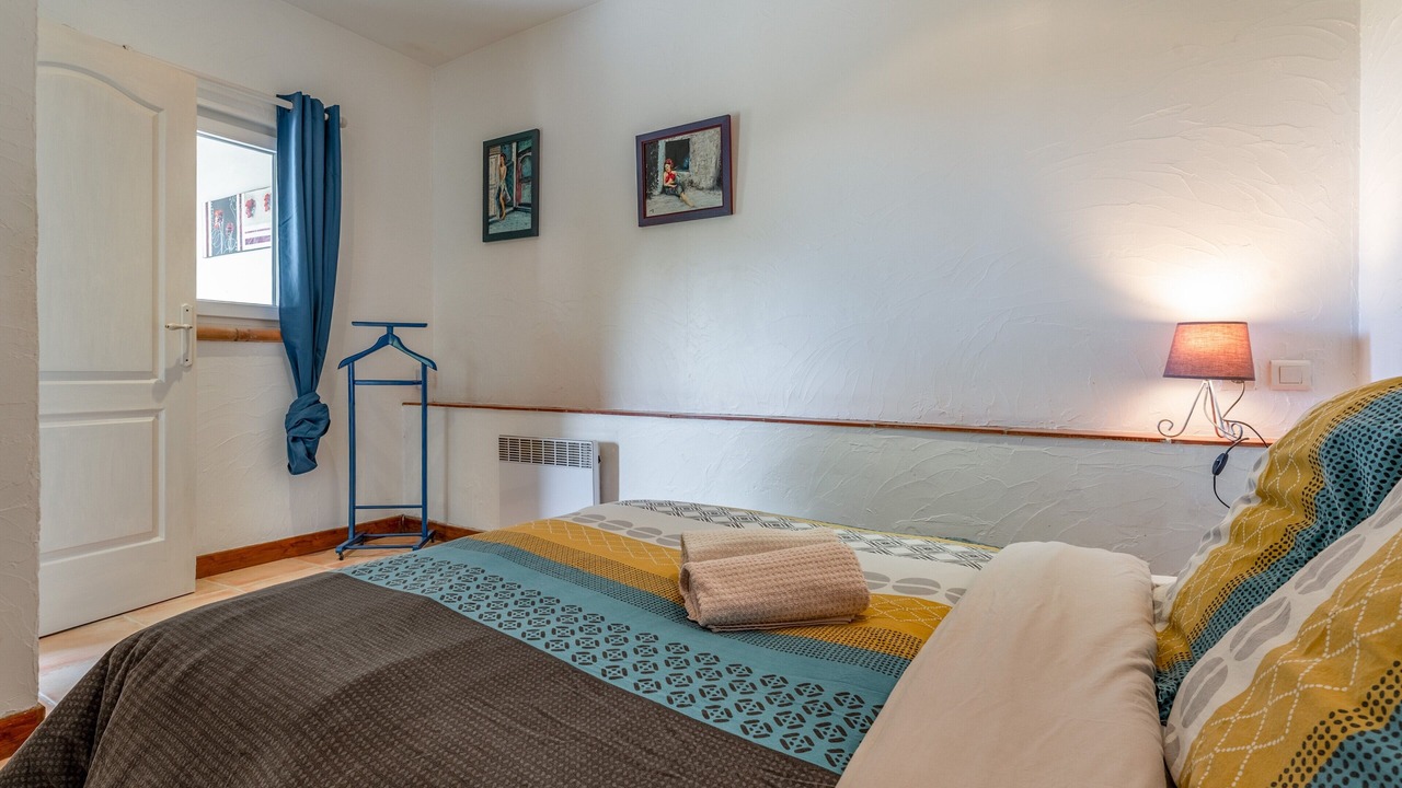 Photo of Bedroom in Rousson