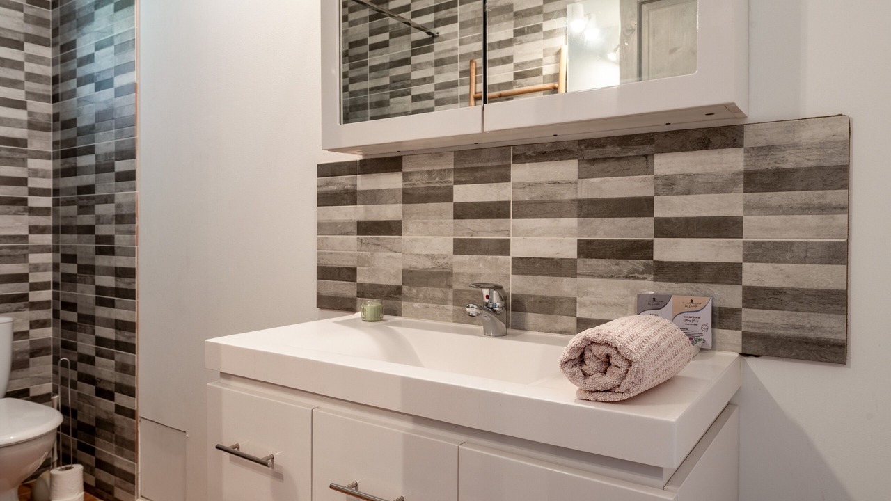 Photo of Bathroom in Rousson