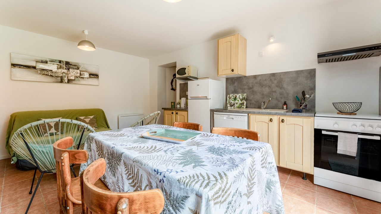 Photo of Kitchen in Rousson