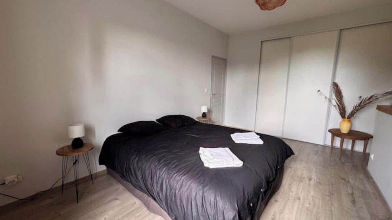 Photo of Bedroom in Jau-Dignac-et-Loirac