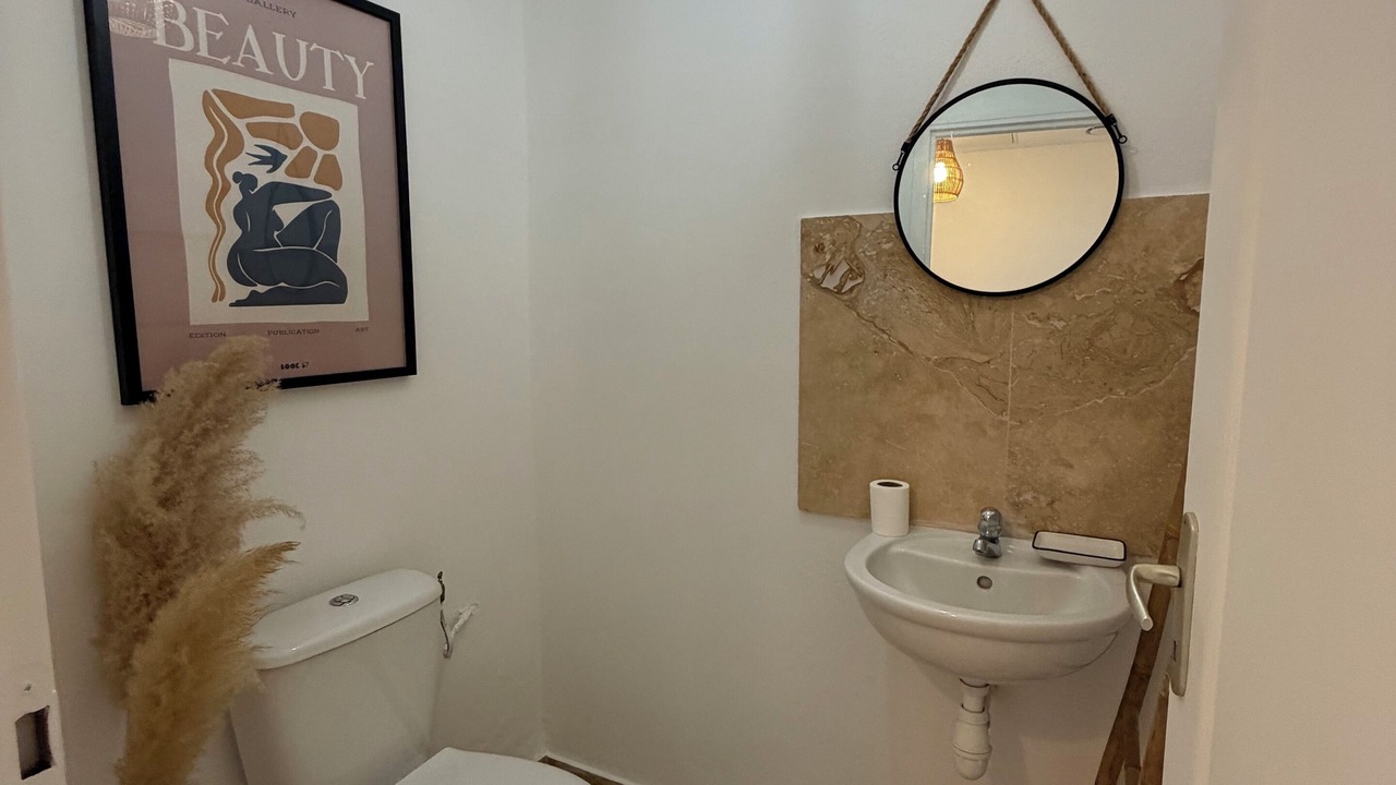Photo of Bathroom in Cairanne