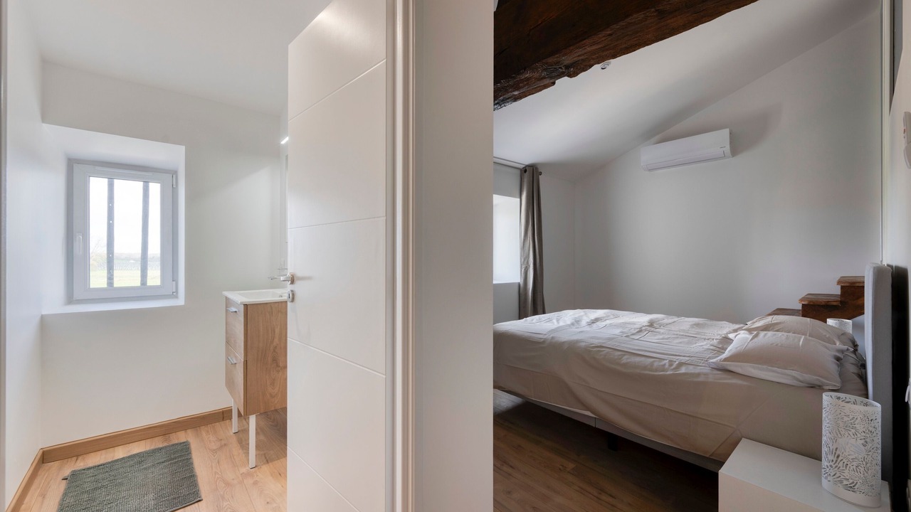 Photo of Bedroom in Begadan