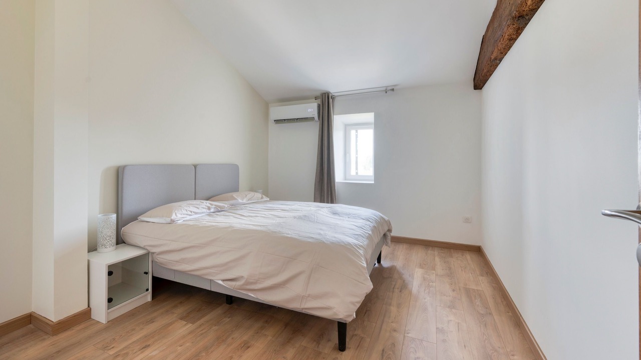 Photo of Bedroom in Begadan