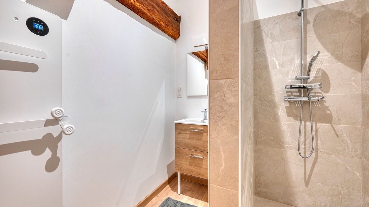 Photo of Bathroom in Begadan