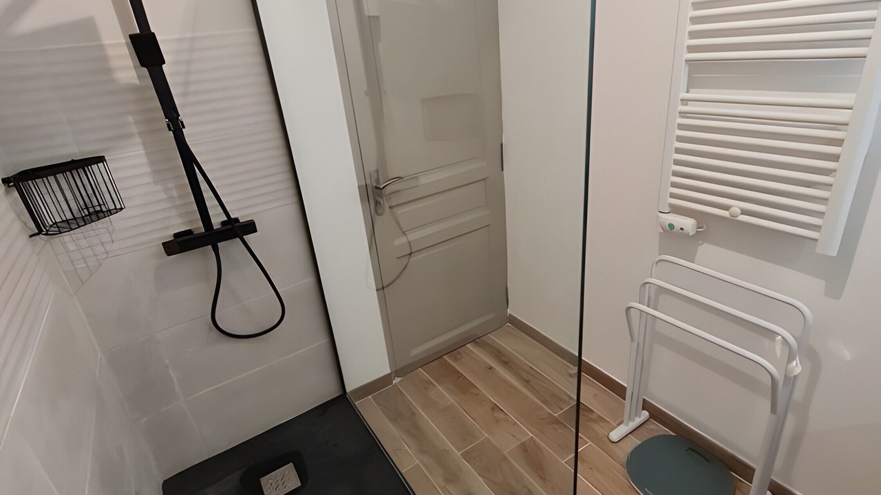 Photo of Bathroom in La Motte-dʼAigues