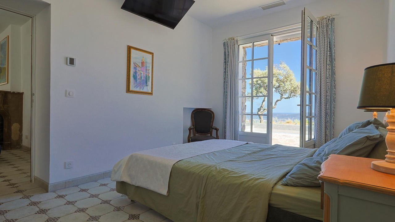 Photo of Bedroom in La Garde-Freinet
