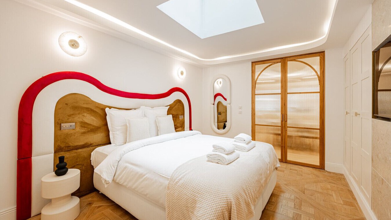 Photo of Bedroom in Sorbonne