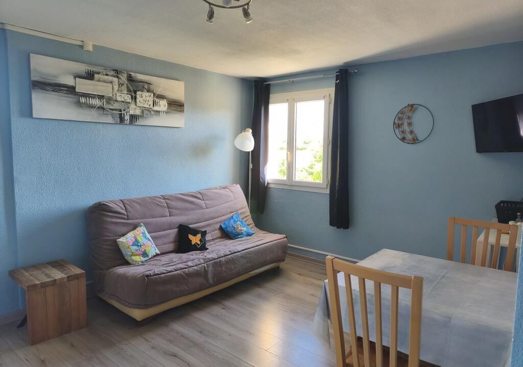 Photo of Livingroom in Montelimar