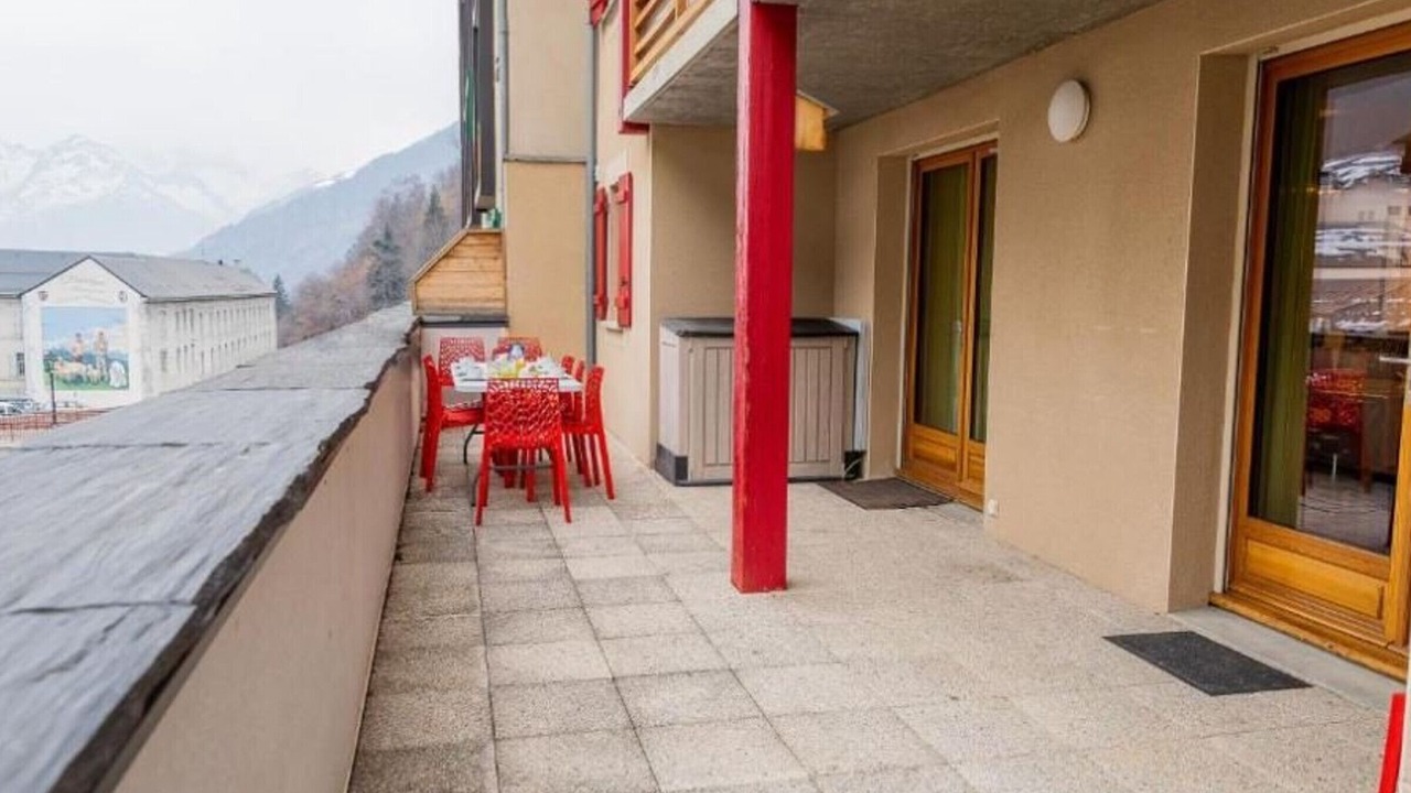 Photo of Outdoor in Sers