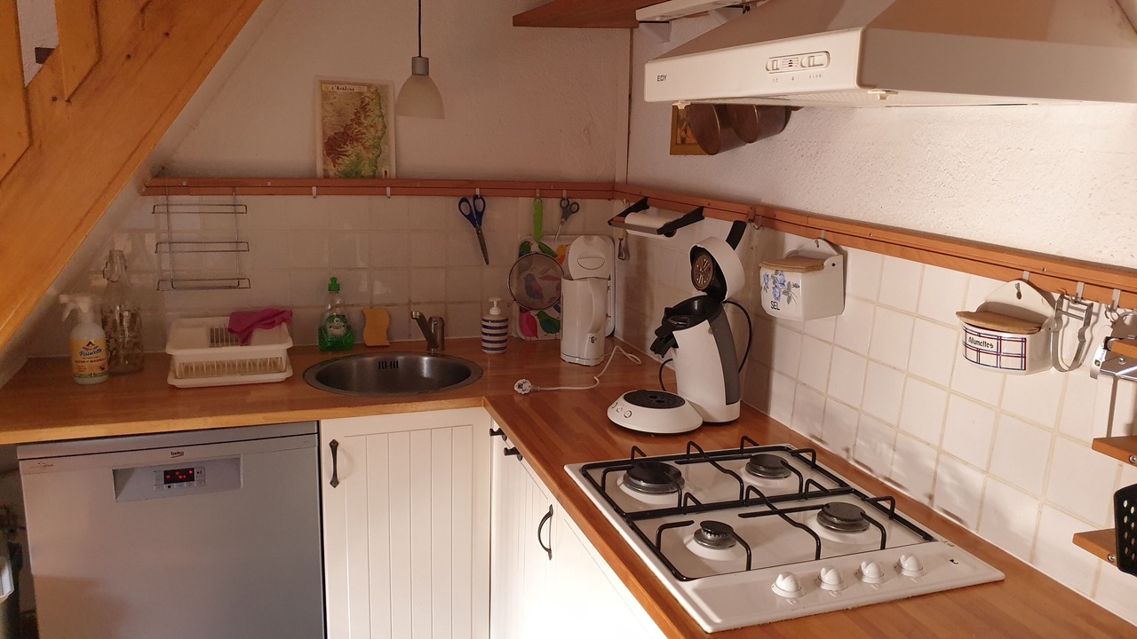 Photo of Kitchen in Duniere-sur-Eyrieux