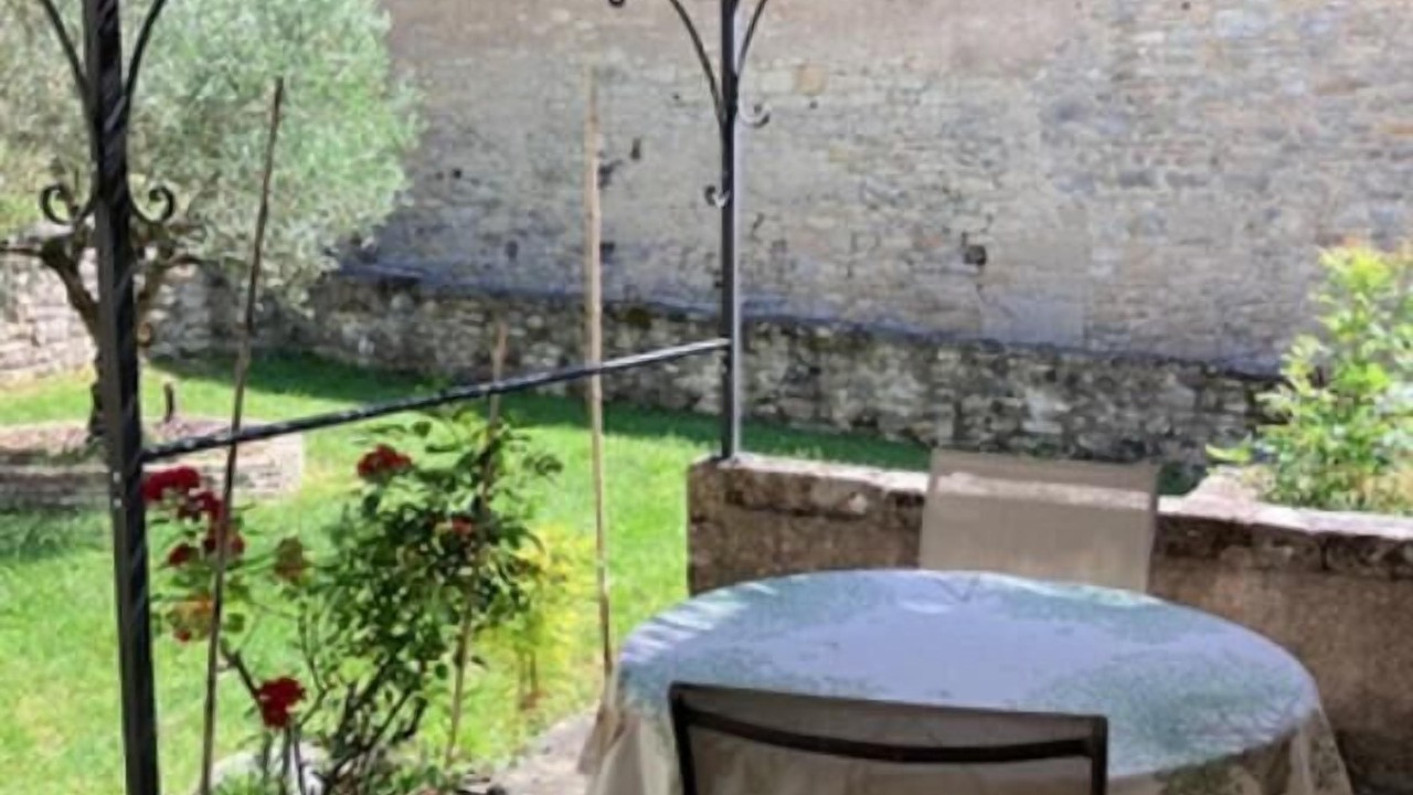 Photo of Outdoor in Camburat