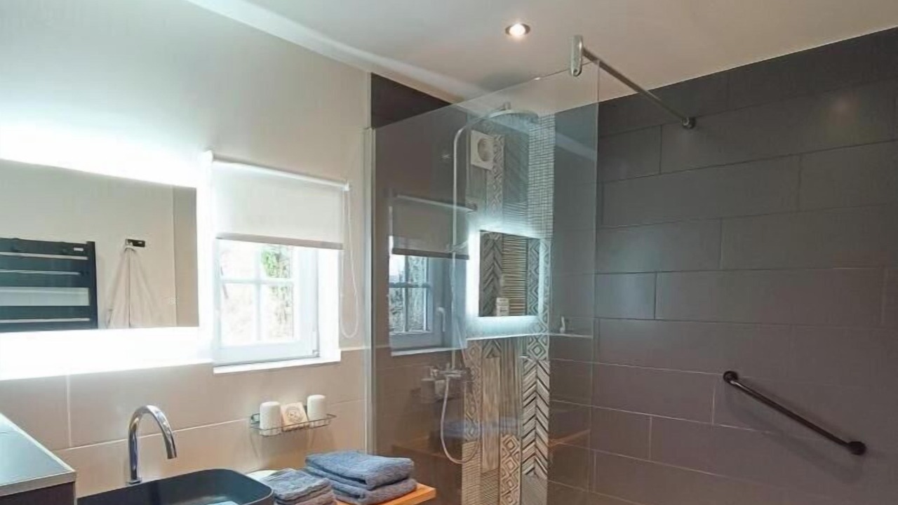 Photo of Bathroom in Camburat
