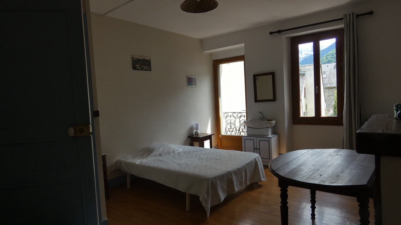 Photo of Bedroom in Saint-Mamet