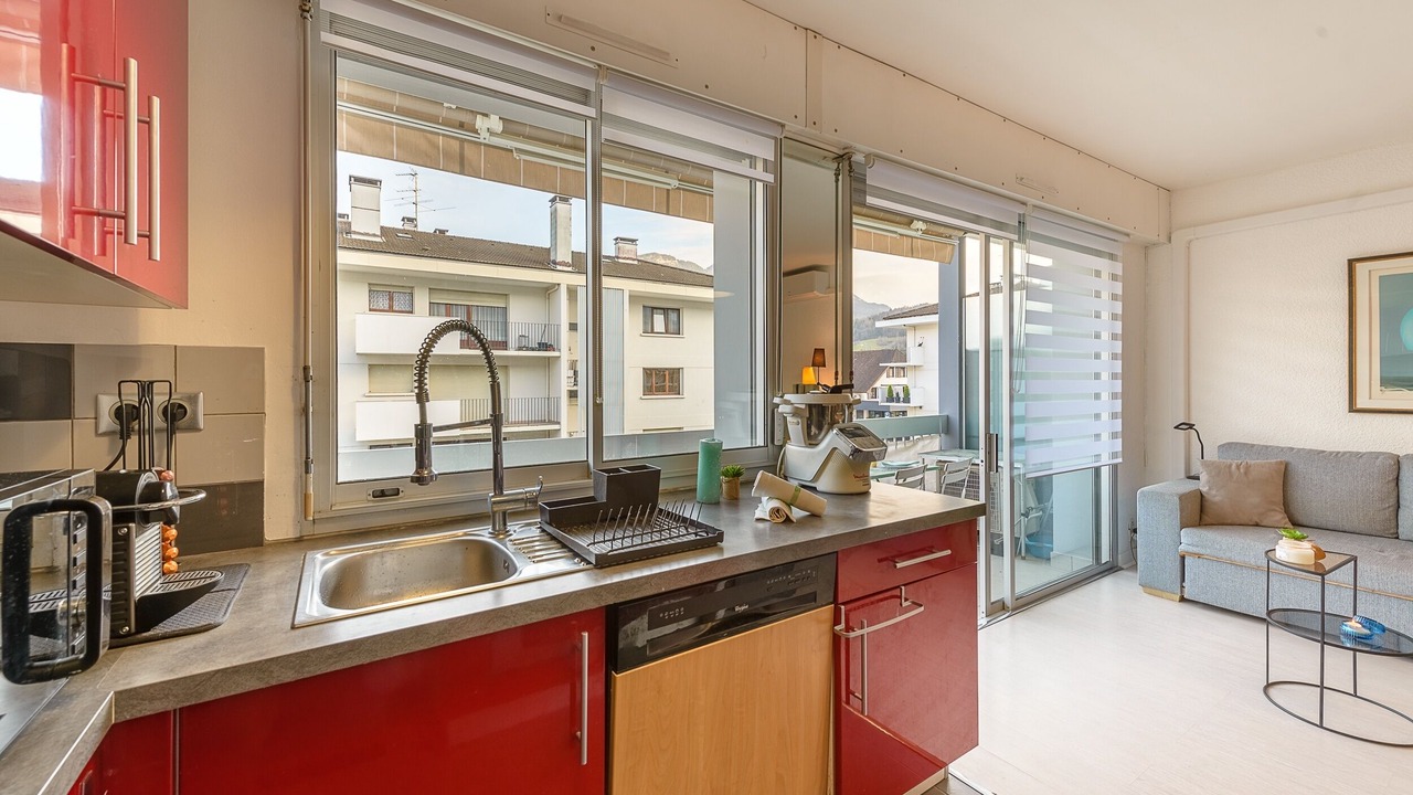 Photo of Kitchen in Saint-Jorioz