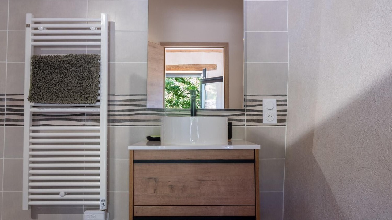 Photo of Bathroom in Saint-Julien-des-Points