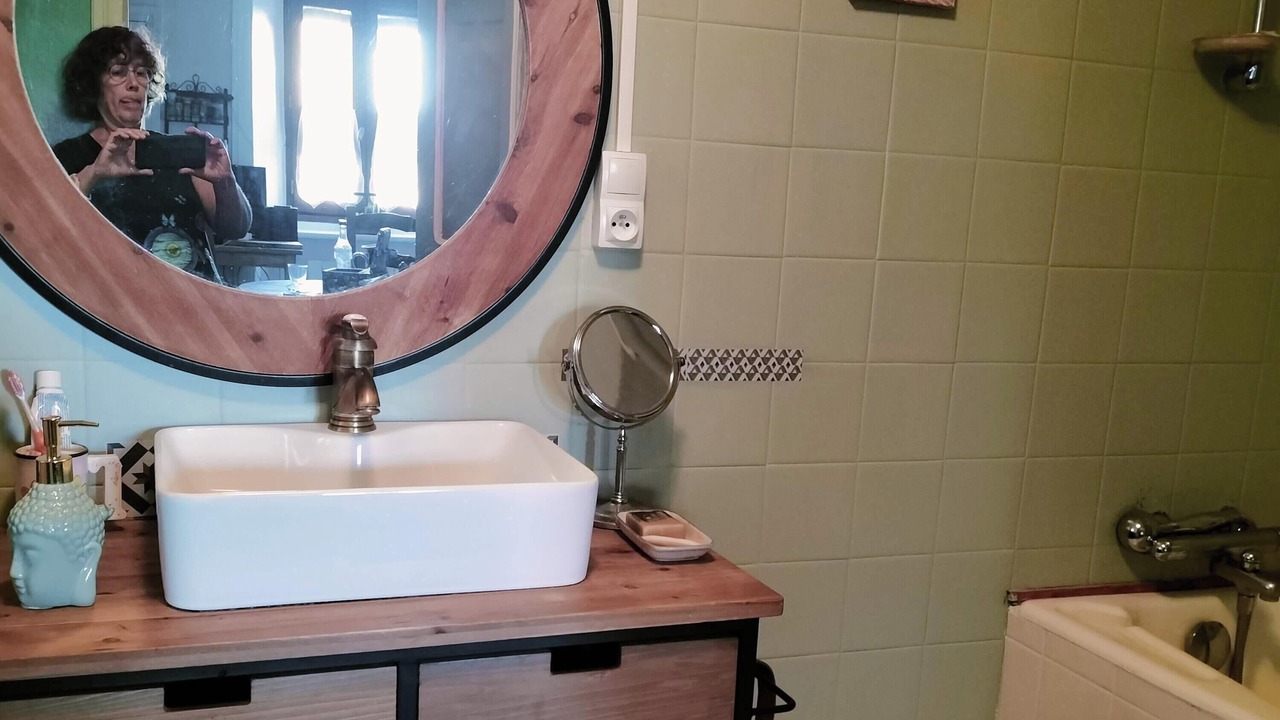 Photo of Bathroom in Larodde