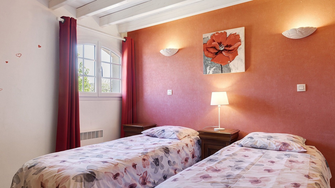 Photo of Bedroom in Begadan
