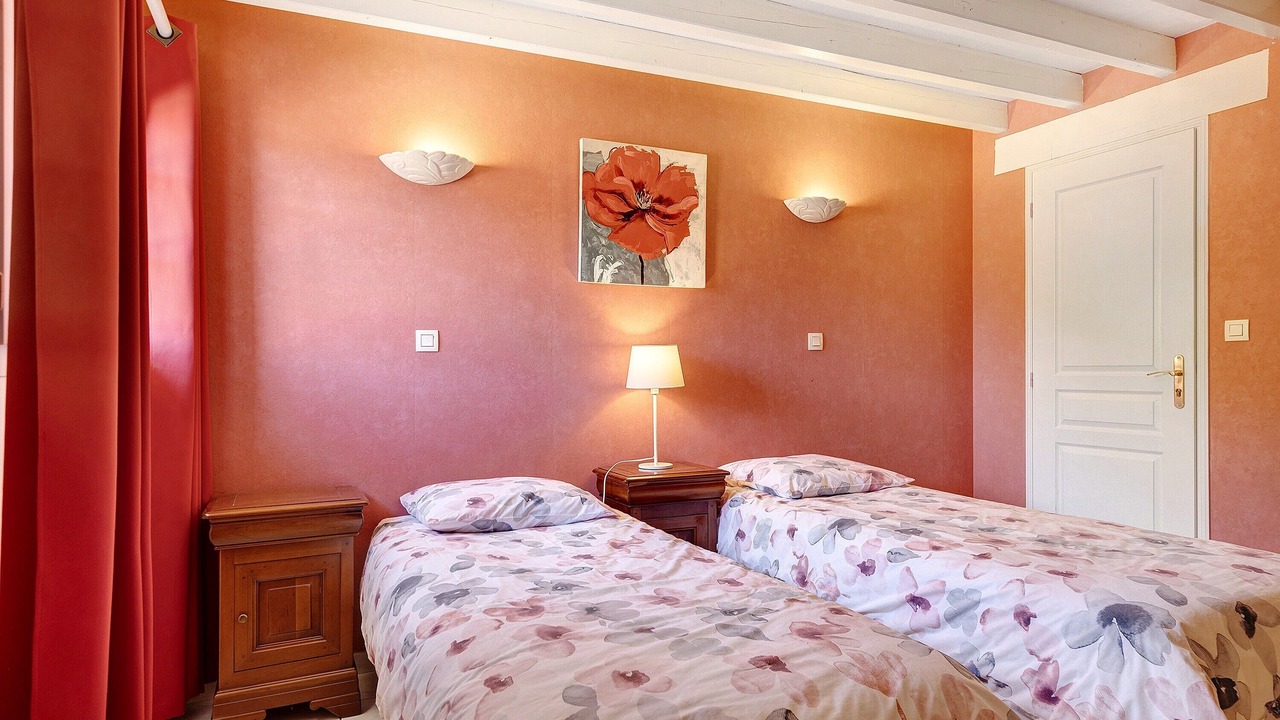 Photo of Bedroom in Begadan