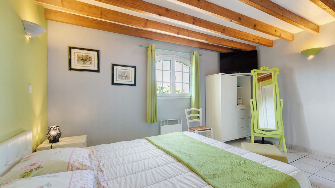 Photo of Bedroom in Begadan