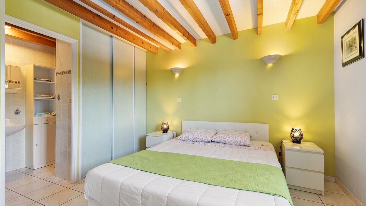 Photo of Bedroom in Begadan
