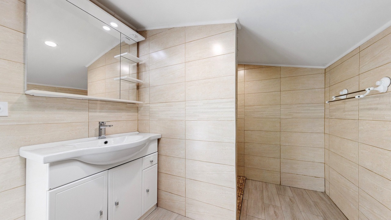 Photo of Bathroom in Begadan