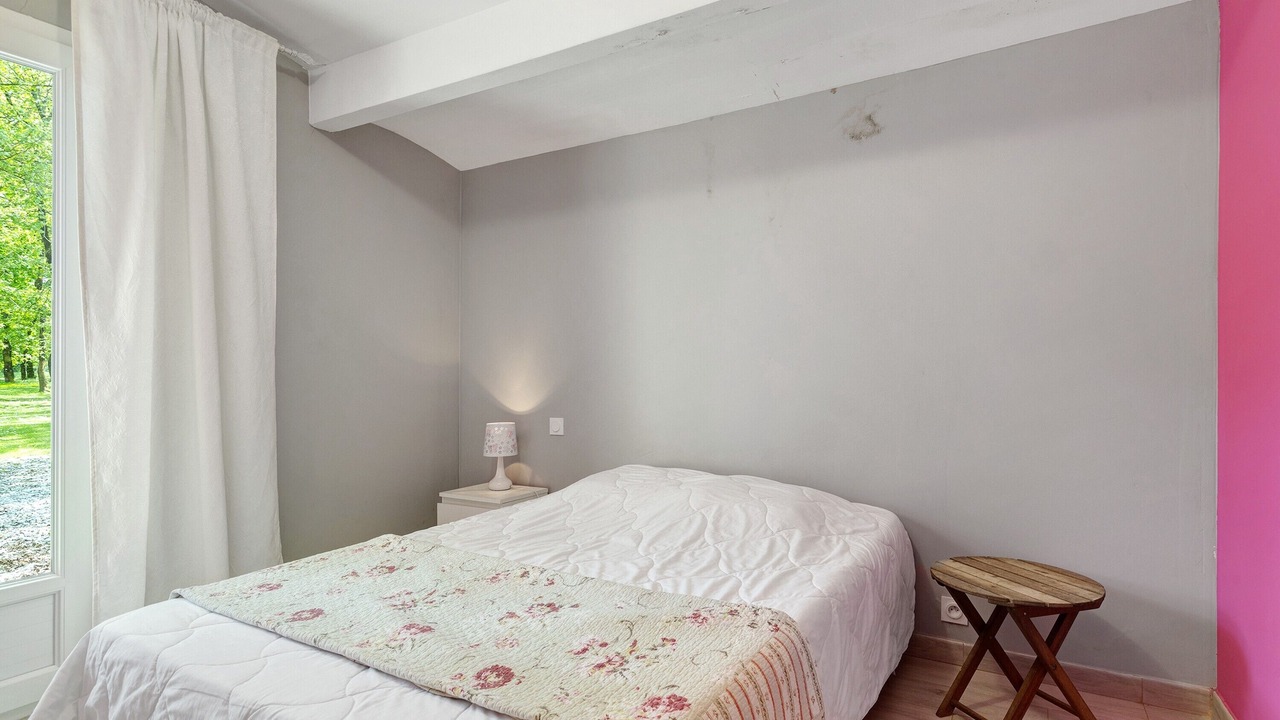 Photo of Bedroom in Begadan