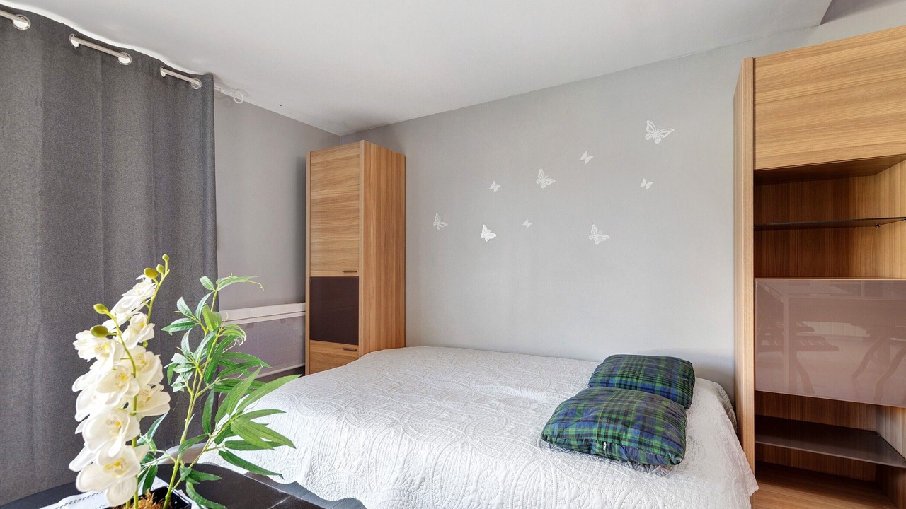 Photo of Bedroom in Begadan