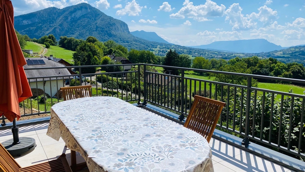Photo of Outdoor in Gruffy