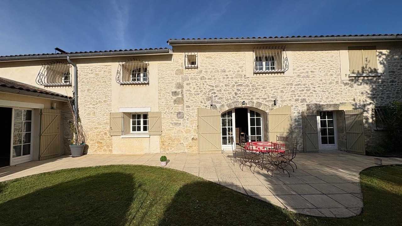 Photo of Outdoor in Civrac-en-Medoc