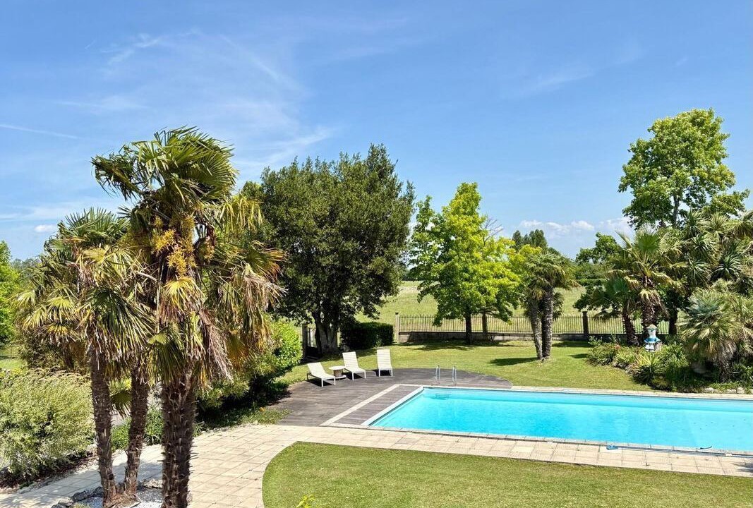 Photo of Outdoor in Civrac-en-Medoc