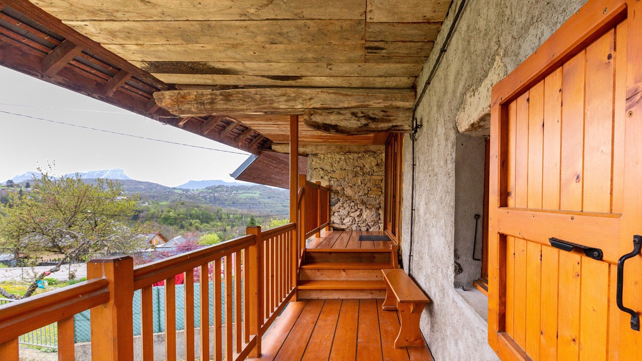 Photo of Patio Balcony in Thoiry