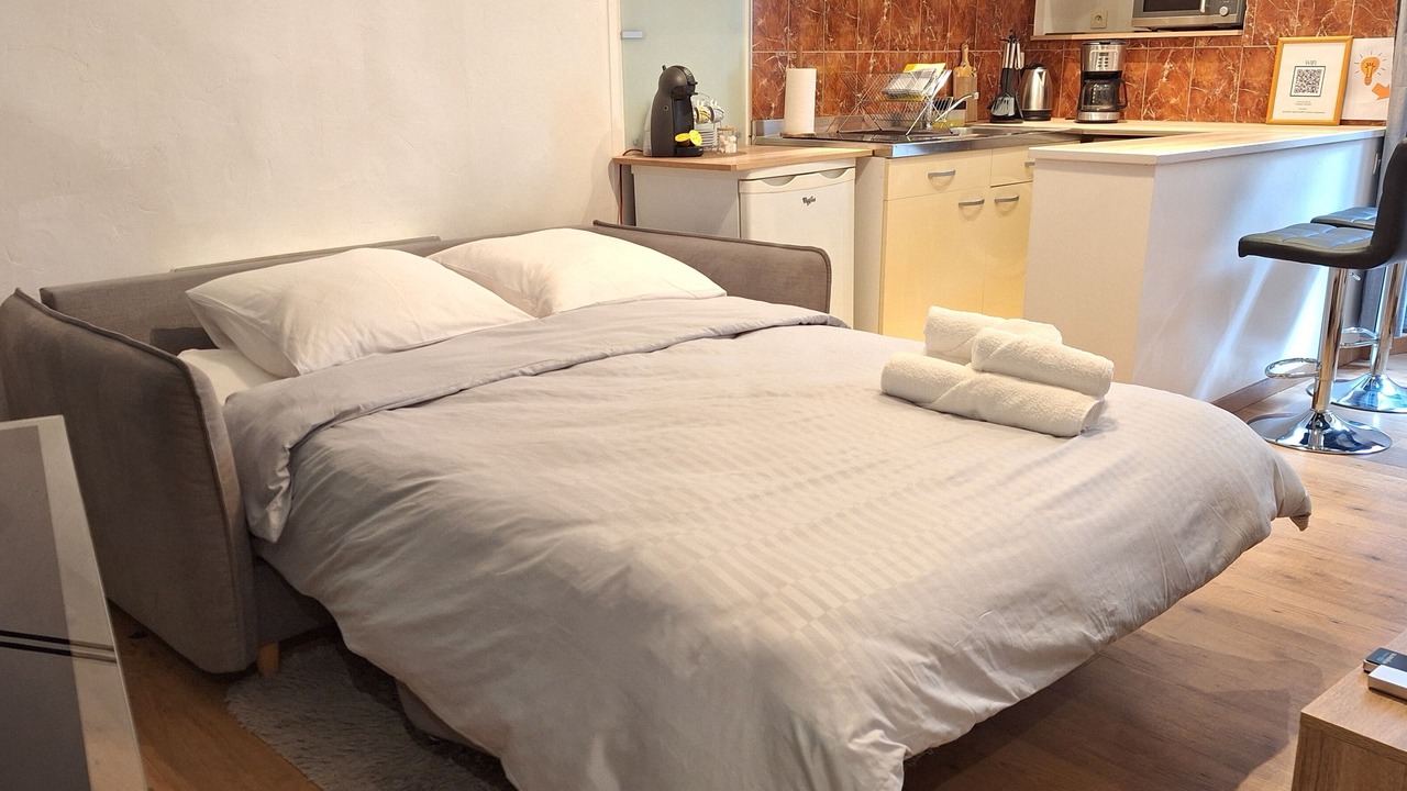 Photo of Bedroom in Millau